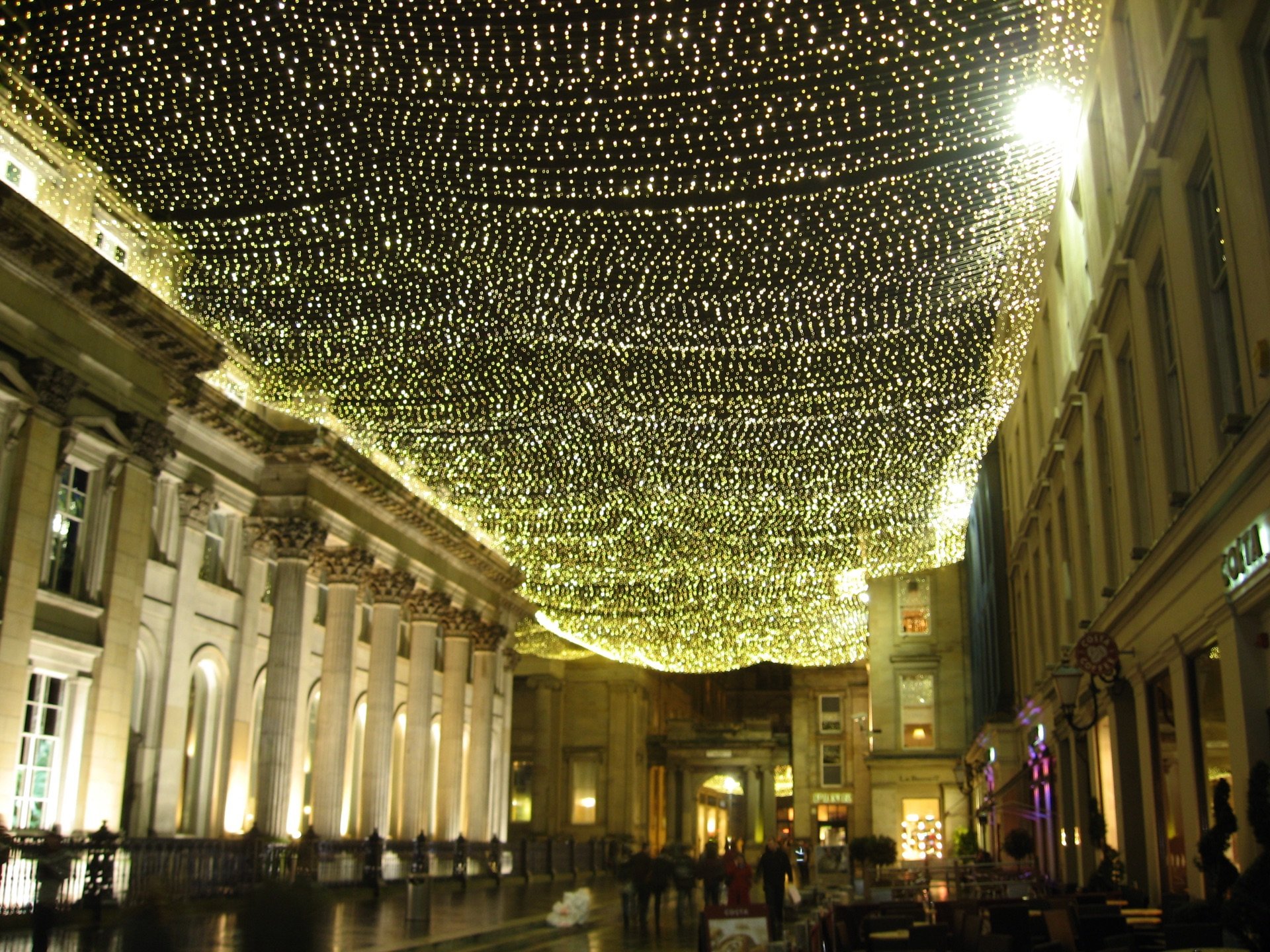 Glasgow Merchant City — three minutes' walk from College Street Apartment
